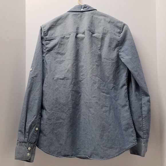 J. Crew Factory Perfect Fit Blue Chambray Long Sleeve Button Down Shirt - Picture 3 of 11